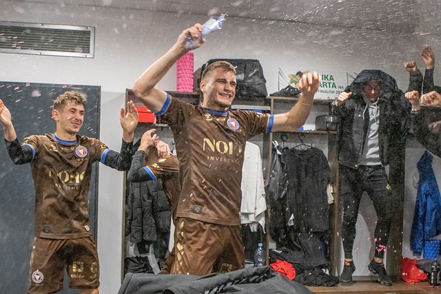 录的缔造者 录的缔造者